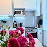 Zielona Kamienica Apartment *